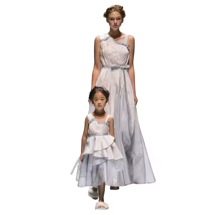 European Style Summer Cotton Mother Kids Baby Daughter Long Maxi Elegant Dresses Family Matching Outfits for Wedding